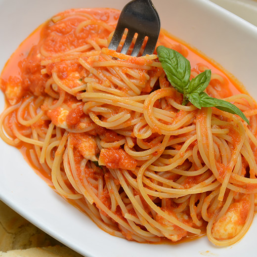 Spaguetti Pomodoro E Basilico